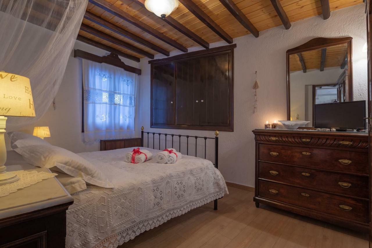 Villa Fimaira à Ermoúpoli Extérieur photo