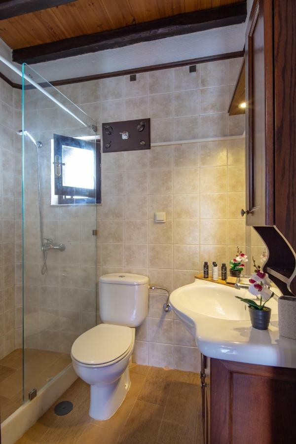 Villa Fimaira à Ermoúpoli Extérieur photo